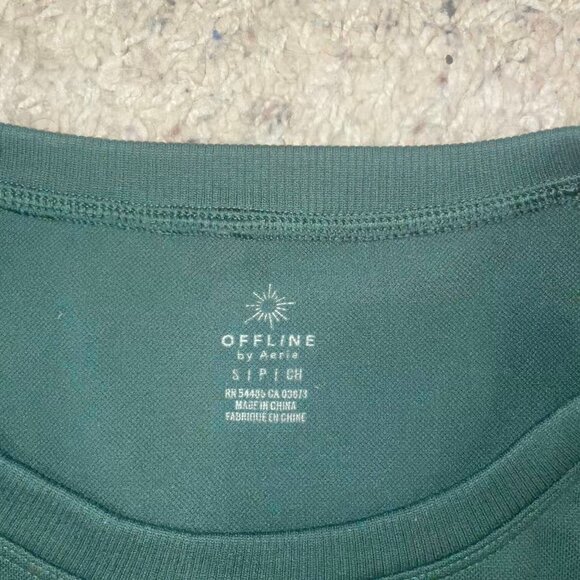 SOLD Green Seamless Cropped T-Shirt - Picture 4 of 5